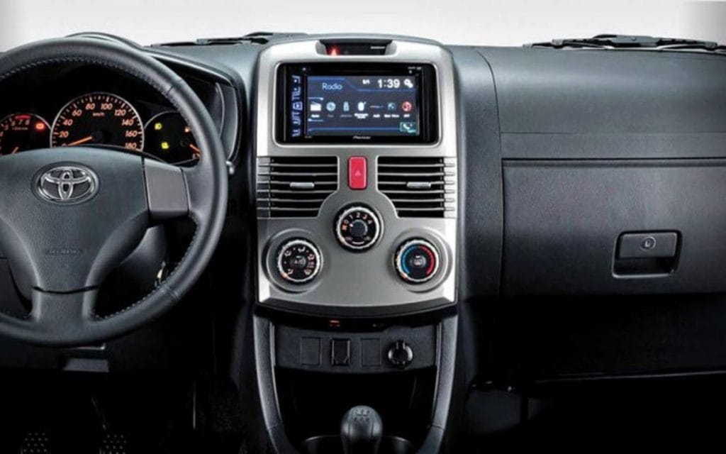 Toyota Rush - Daihatsu Terios