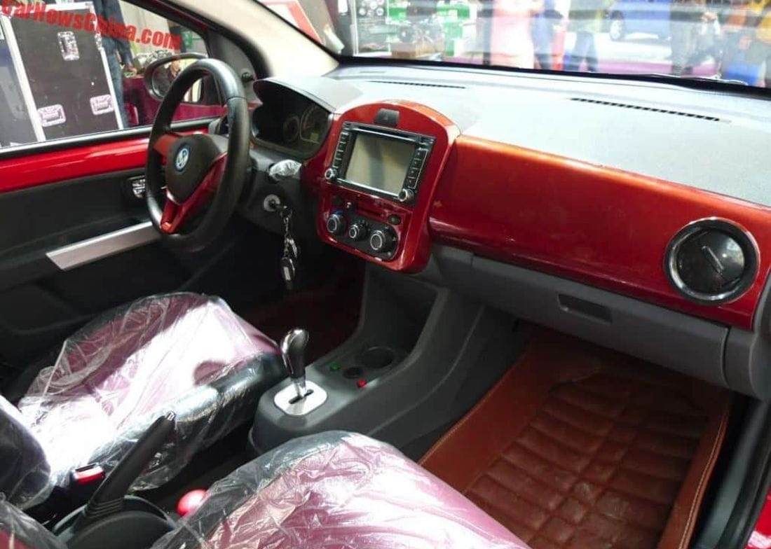 Weikerui V7 clon chino Volkswagen Up!