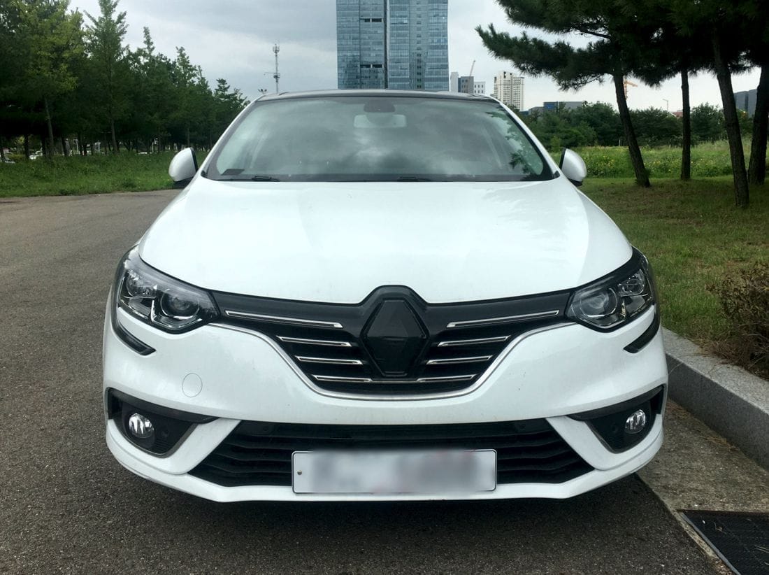 renault megane sedan 2018, samsung sm4